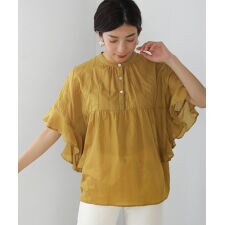 袖フリルブラウス