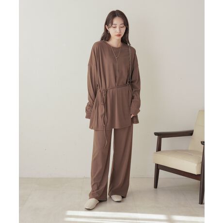 [^:6445092]BabPOINTƏiȃeRũJbg\[ŃZbgAbv܂BgbvX͂߂̃TCWOł肵ŁA痎hbvV_[܂Bɂ̓ANZg̕R{Ɛ[߂̃XbgIIAVg[̃fUCŃ_ȕ͋CY܂Bpc̓x[VbNȃbNXVGbgŁAEGXg͑S̎dlłBr̃CEɂAق̃ACeł킹₷Vv1{łBFABRICᭂɂȂɂA_炩ȔGłBKxɔnŃOV[Y􂵂Ă܂BCOORDINATEVvŔėp閜\ZbgAbvANZT[⏬ŁA}C炿Ƃo|܂ŕL􂵂Ă܂BAꂼʂ̃ACeƂQI̗ǂpc͍NC`̃{[~[ȃVM[jbgAgbvX̓XbgƕR{̃fUCYɖ ICXJ[gȂ 莝̃[h[uɖ킸킹Ē܂BcccccccFȂnFȂcccccccîCɓo^ o^ƁAĂē׎ɒʒm󂯎邱Ƃł܂B  قɂȓT邩܂ uĥCɓo^ ViēׂȂǂ̏󂯎邱Ƃł܂̂ŁA񂲓o^BabInstagramAJEgybab.showroomzōŐV`FbNIBeɂAۂ̃J[ƈقȂꍇ܂B܂AgтX}[gtHAp\RȂǂ̉ʏƎł͑FقȂČꍇ܂B܂B摜̏i̓Tv̂߁Aۂ̏iƎ኱dlقȂꍇ܂BZFíAߓxȖCGꂽԂł̖CɂAFEFڂ鋰ꂪ܂B̏íAfނ̓A̍ۂɑ̏k݂鋰ꂪ܂B͌`𐮂Ă犱ĂB̑舵Ɋւ܂ẮAiɕt̃AeV^OB