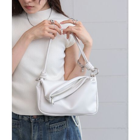 [^:6527282]BabPOINTZIPfUCƏiȎ͂̂QWAYV_[BAG̓ołB|ƂĂA΂߂ƂĂgdlŁAV[ɍ킹g\łB悢TCYŁAX}zEzE|[`Ȃǂ̂oKi܂܂B|̍ۂ͗ߋ̃XgbvANZgɂȂ葼Ƃ͈ႤfUCy݂܂BîCɓo^ o^ƁAĂē׎ɒʒm󂯎邱Ƃł܂B  قɂȓT邩܂ uĥCɓo^ ViēׂȂǂ̏󂯎邱Ƃł܂̂ŁA񂲓o^BabInstagramAJEgybab.showroomzōŐV`FbNIBeɂAۂ̃J[ƈقȂꍇ܂B܂AgтX}[gtHAp\RȂǂ̉ʏƎł͑FقȂČꍇ܂B܂B摜̏i̓Tv̂߁Aۂ̏iƎ኱dlقȂꍇ܂BZFíAߓxȖCGꂽԂł̖CɂAFEFڂ鋰ꂪ܂B̏íAfނ̓A̍ۂɑ̏k݂鋰ꂪ܂B͌`𐮂Ă犱ĂB̑舵Ɋւ܂ẮAiɕt̃AeV^OB