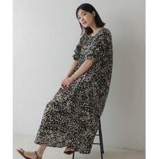 シャーリングタックワンピース