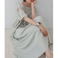 【低身長向けサイズあり】オフショルギャザースリットワンピース