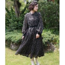 ブージュルード(Bou Jeloud)のフラワープリーツワンピース