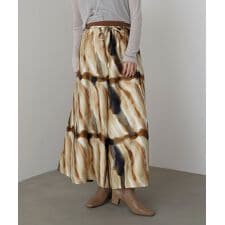 マーブルウエーブ柄スカンツ