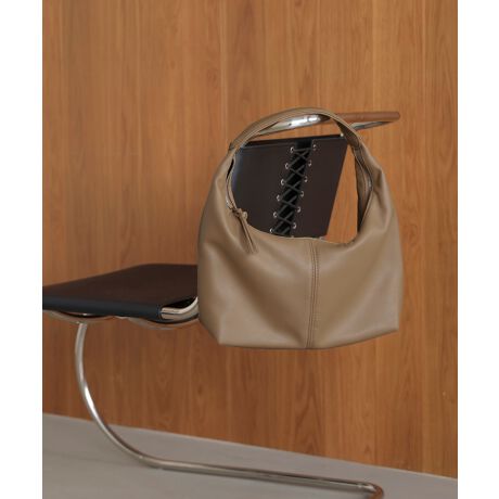 [^:6540131]POINTg̗ǂTCYƃfUC͂̃V_[obOBnh̐ꂽtHۓIȃACełB_炩tFCNU[̎ŁAfC[gIP[W܂ŕLΉBڈȏɗeʂ̂|CgBl̃[hȒȂɃ}b`AV_[obOłBFABRICƂō鍇v̗pBcccccccFȂnFȂcccccccîCɓo^ o^ƁAĂē׎ɒʒm󂯎邱Ƃł܂B  قɂȓT邩܂ uĥCɓo^ ViēׂȂǂ̏󂯎邱Ƃł܂̂ŁA񂲓o^