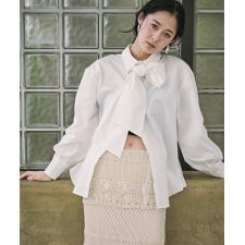 袖タックボウタイリボン付ブラウス