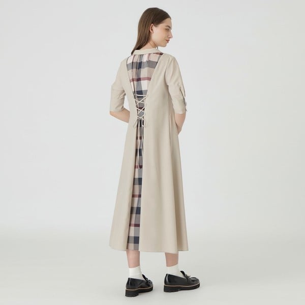 コンパクトポンチカラーネックドレス | ブルーレーベル・クレスト