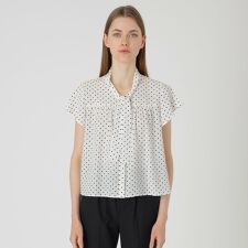 ドットプリントブラウス