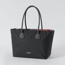 ブルーレーベル・クレストブリッジ(BLUE LABEL CRESTBRIDGE)のパーシャルクレストブリッジチェックナイロントート