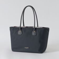 ブルーレーベル・クレストブリッジ(BLUE LABEL CRESTBRIDGE)のパーシャルクレストブリッジチェックナイロントート