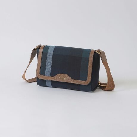 [^ԁF55142612__]R[fBl[g̃ANZgɂȂV_[obOVvłƂfUC̃V_[obOłBNXgubW`FbNLoXfނgp܂BRpNgTCYłAŒ̉ו͂[ł܂BV_[̒͒߉\Ȃ̂ŁA|A΂ߊ|ǂłgp܂B