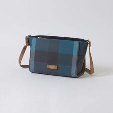 ブルーレーベル・クレストブリッジ(BLUE LABEL CRESTBRIDGE)のクレストブリッジチェックPVCミニショルダー