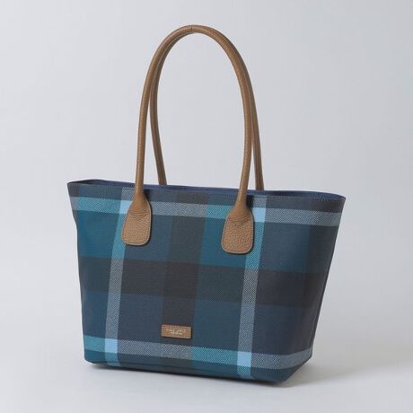 [^ԁF55166622__]PVCH{NXgubW`FbNg[gobOՂ[łNXgubW`FbNPVC̑eʃg[gobOłBɂ́A̎[ɕ֗ȃ|PbgtĂ܂B̓t@Xi[dlłBfC[[X͂rWlXV[◷sAlXȃV[ɂgp܂B