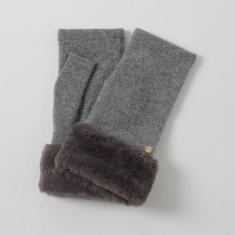 [^ԁF55602638__]X}zyXȃtBK[XO[ujAXJ[tBK[XO[ułB\tgŒe͐ɗDꂽE[fނɃtFCNt@[炢܂BngȂ̂ŃR[fBl[gɎ₷fUCBX}[gtHȂǂ̃^b`pl삪̂܂܍sĝ悢ACełB