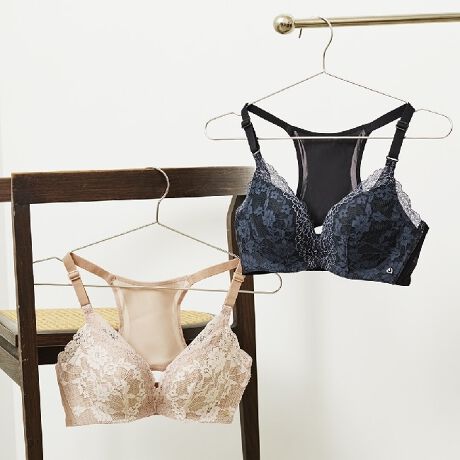 [^:10223788]wq[OEF[uxLCȎp邱ƂT|[gĂuAhpT|[guhNewfUCoIy₩ȃjbg[X̃XJɂ́AANZgJ[𗘂EF[r[ȃCŃtF~jȃ[hvXBpCɂȂ邯ǁAp̃T|[^[܂ł͂ƁEEEBȕA炵_炩ȃfUCŐSnǂAĂ҂CĔpɓ܂񂩁BE₷lɁAhtgzbNh{̌^ɍ킹Ē\ȁhw̃tbNACh̎dl̗pAtgobNI[vł^CvBw̃[T[obN̎dlŁAX|[cuƃfC[̃û悤ȃfUCłBJbvɂ́AANZgJ[fC[g₷tF~jȈۂ̃jbg[X̗p܂BJbvƓy䂪̂ɂȂ[hJbvŉoXgグ芴̂钅BDڂȂ̂ŎRȊۂ݂܂B obNplŔw㑤ɂ͎p𐮂T|[gplz܂B p[lbgfނ{fBOH邱ƂœKxȐLю~߂ƂȂAЂ瑱[T[obŇ`Ōƈ񂹔wۂȂ̂h܂BwA_[ɂ̓tbNACtŃA_[̒\BtbNAC[Ƀ{[zwT|[g܂B Ђ͕LȂ̂ň芴̂钅BЂɃAWX^[Ă̂ŁA̒߂\łBitւsjuW[̎ށF3/4JbvtbNACF3i3񁡃pbh̗LFȂ(̌^Jbv)iْ͍f̊֌WȀo摜ƈقȂꍇ܂B