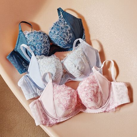 [^:10224726]wC[hy^xVNNC[WԂ̃VGbgƃAEgC̏dȂ肪A_炩Ƃ̗Ă悤ȃV[YB_炩F̉Ԃт炪dȂ荇Aɗh邽тɂӂƊÂɕ܂悤ȃXEB[gȃeCXgɎdグ܂BOƔōd̈قȂw\̑fށAgGWFXV[ghJbvTChɎgpBoXg̉LhŁAƌ܂BsDz̓bVɃG{Xi^jHĂ̂ŁAی`AϋvɗDĂ܂B{[Ƃ̑gݍ킹ŁAe炵oXg񂹂āA񂹂𓦂܂B}V}ӂpbh͑w\̃t@Co[tBfނŃ{[AbvIZ^[ɃXeb`{Ă̂ŁAoXgɃtBbg₷ȂĂ܂Bw͓ȕp[lbggpĂ̂ŁAYɂȂĂ܂BӂɃmXbve[v̗pB\ʂۂۂĂ̂Ŕ\tgBtgS̃C[𔖂tbgɂAOɔ点gNEWGWFC[hgpBɂ݂ɂAɂȂɂȂĂ܂BЂ̂ƂߋɎOp`̓Ȍ`gf^}WbNhgpĂ̂ŁA炸ꗎɂȂĂ܂BЂɃAWX^[Ă̂ŁA̒߂\łBitւsjVvŎg₷AV[ɍ킹ăobNNXƂĂy݂܂I ЂŶŶ݂qlɂ߂łBobNNXɏo悤ɒʏЂ𒷂Ă̂ŁAX^Cɍ킹Ē\łBuW[̎ށF3/4JbvtbNACF2i3FB-DJbvAE(65/70)3i3FE(75)AFJbvpbh̗LF(}V}ӂpbh)pbh́AsNAubN̂ꂩt܂BF͂Iт܂Biْ͍f̊֌WȀo摜ƈقȂꍇ܂B