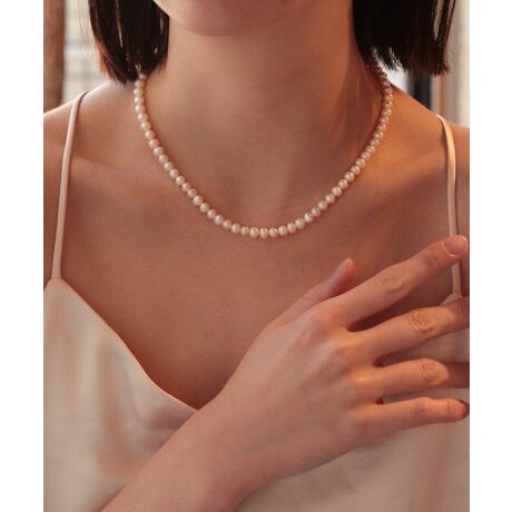 yn̓ɂfC[ɂ􂷂p[V[YzhꂽǂVChӖbeau temps({[E^)collectionXʂA_炩p[̋PW߂܂Bʂȓɂ͂񂢂̖ɂBn̓̂Ƃɂ͂܂P悤ȃRNVłBIP[WV[ł􂷂VvȒWp[lbNXBg₷TCYƒŁAtH[}ȃV[XEFbgJbg\[ɍ킹tȃX^C܂Ŋy߂܂BF45cm(AWX^[5cm܂)p[TCYF5.5cmyK14GFz̑wMƈ͂őfށi^JjɈ̂ł̋̑w̏dʂfނ܂ޑdʂ1/20ȏ̏ꍇS[htBhijƌĂт܂BbL͂邩ɌwōĂׁAԂ悤ĂĂĂ邱Ƃ͖wǂ܂Byp[z6a΁io[Xf[Xg[jB̔̏ےBN̐΂ƂXgXŔꂽ̂AĂƌĂ܂BWp[VR΂͓VRfނő傫EFE`Ɍ̍܂BⒷ኱̌̍܂Bz͕ϐF̌ƂȂ܂̂ŁA˓̓Ȃꏊł̕ۊǂ肢v܂Byîm点zi{̏i܂B͂鏤iɂĂ^Oȉꍇ܂ݕ\ĂTCg\i̔iłB\߂܂悤A肢\グ܂B