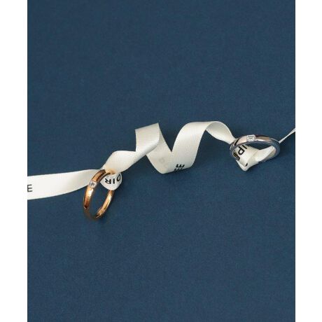 ySȂyAORNV Two as one zXNGÃzCggp[YƂOVvŃfC[Ɏg₷AWF_[XȃfUCBÔȂfUCŃyAOƂĂd󂷂ЂƕiłB莝̃OƏd˂Â߂łBɂ̓~j}ȃn[g̍݁ÃOlɂƂēʂȈӖĂ܂Bgւ̂J؂ȕւ̃v[gALO₨jȂǂ̃yAMtgɂ҂ȃACełByzCggp[Yz4a΁Bl̐S򉻂ƐMĂ΁BȐ΂ƂĂ܂BOF3mm----------------------------------------------------------------------yTwo as onez"2 ̌ 1 ɂȂ"OgɒA߂Ƃł[܂ 2 l̂ȂBO̓ɂ͏ȃn[g̍B̃OĂ 2 lɂʂTCB----------------------------------------------------------------------S[hJ[ƃWEJ[ŃR[eBO{̂ŕ\ʂ̕ϐFrICɂp܂BVo[fޓŽoNωy݂B̏íAjbPt[̃AM[Ήł̂ňSĂy݂܂Bz͕ϐF̌ƂȂ܂̂ŁA˓̓Ȃꏊł̕ۊǂ肢v܂BVR΂ɂ͑̃CN[WANbN܂B܂ÃTCYA`󕝂܂̂ł炩߂B[^:RG24014SV]