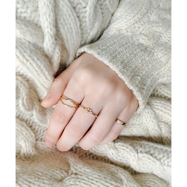 ノワールドプーペ K10プチダイヤモンドウェーブリング 11号 ノワールドプーペ K10プチダイヤモンドウェーブリング 11号 NOIR