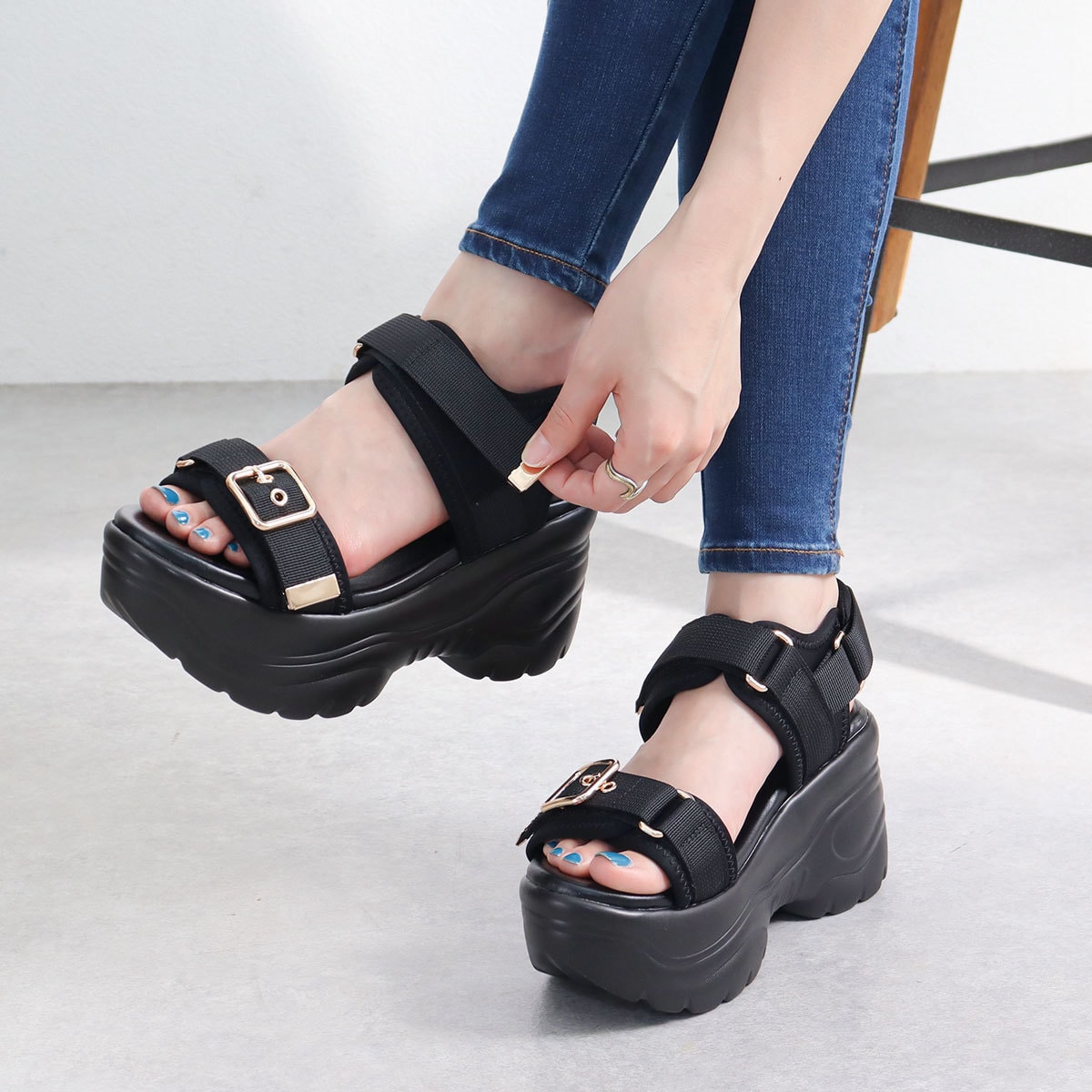 OFF-WHITE シャワーサンダル ラバー スライド サンダル テープ 楽天市場】オフホワイト サンダル SPRAY STRIPES SLIDER