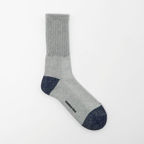 [^ԁF83356000000]VvȃfUC̃~h\bNXB񕔕̓udlŁAX|[eBȕ͋Co܂Bɂ̓uhS肰ȂvgBXj[J[͂AT_Ƃ̃R[fBl[gɂ߂łByӎziɁu舵̒ӏvAu\v܂ꍇ́AgpOɕKmFBi摜́A̓p\RȂǂ̉{ɂAۂ̐FƈقȂČꍇ܂B炩߂Bi̐F̖ڈ́AiP̂̉摜QƂBX܂ւ₢킹̍ۂ́ASmonkey time BEAUTY&YOUTHeX܂܂ŉL̕i/iԂ\tBiFMT LS/RIB SOCKS iԁF83356000000