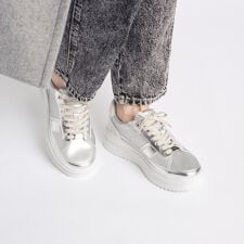 ルシーダ(Lucida)の【25秋冬新色】軽量厚底スニーカー/Rotanev