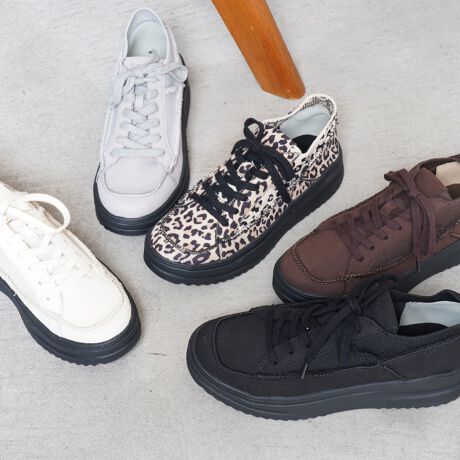 [^:3939]yiz؂ւp^[IŃX^CbV&[hȘȂ܂͓IȐVfBubN\[ŁAwsIȕ͋Cy߂܂Bfނ̂炩̂܂܂ɁAXb|v킹EƁAȂ߂炩ȃXG[hD݂ށBXNGAJbg̃Xeb`AڂĂ茩ȃjbg߂邩LC߂ȃX^CO̊OɂBAEg\[ɂ͋C̑w鎖ŁAyʂŏ_炩NbV̍\[ɁB킹Ēᔽƍ2d\̃NbV̗p邱ƂŁA藚₷dグ܂ByTCYzʏTCY߁BbLԂ̃TCYłY݂͑̕傫TCY( 23.5-24.0 Ȃ38)