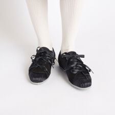 ルシーダ(Lucida)の【25秋冬新作】サテンリボンバレエスニーカー/maja