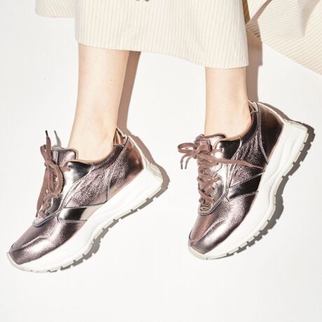 [^:3189A]yizlCV[ỸAiCA{ṽ^bNʌœB˗͂^bNȑfނ𕡐gݍ킹鎖ŁAx[VbNȃX^CɐꂽV[vȈۂvXB݂̗ǂƌ̃nɍ킹āAXj[J[̔X^COɃXpCXBтꂠtHA܂ŃX^CbVL[vB~4~̒e͂ᔽNbV̗pAނɂ͂ƂޗŒԃNȗSnłByTCYzԃTCYłY݂̏ꍇ̓TCYオ߂łB