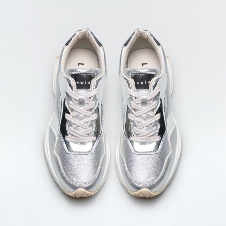 [^:3189A]yizlCV[ỸAiCA{ṽ^bNʌœB˗͂^bNȑfނ𕡐gݍ킹鎖ŁAx[VbNȃX^CɐꂽV[vȈۂvXB݂̗ǂƌ̃nɍ킹āAXj[J[̔X^COɃXpCXBтꂠtHA܂ŃX^CbVL[vB~4~̒e͂ᔽNbV̗pAނɂ͂ƂޗŒԃNȗSnłByTCYzԃTCYłY݂̏ꍇ̓TCYオ߂łB