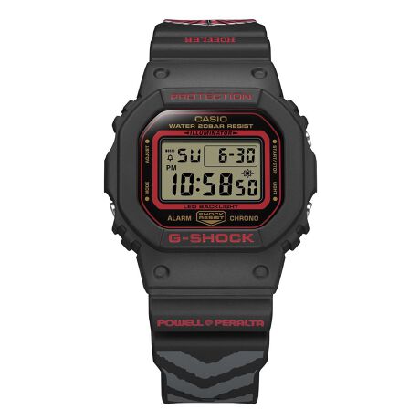 [^:DW-5600KH-1JR]1983N̔ȗAOȂ߂Đi𑱂^tlXEIb`G-SHOCKBTEAM G-SHOCK̃AX[gAKelvin HoefleriPrEzt[jƁAUS̃XP[guh Powell Peralta ipEGEy^jƂ̃gvR{[VfłBAx[XfUC͒ԂDW-5600̗pBKelviñVOl`[OtBbNohS ɂ炢ALEDobNCg_  ɂPowellPeraltãSяオAƓ̎dオ܂BWɂKelviñTCfUC܂BXP[gV[ŏɃgbv𑖂葱Powell PeraltaTEAM G-SHOCKKelvin HoeflerƂ̃gvR{[VƂȂAXyVpbP[Wƍ킹ʂȃfƂȂĂ܂Bۏ؏ɂĕۏ؏͂グؖƍĕۊǂĂ܂悤肢܂BC̍ۂ́Aۏ؏Ƃグؖ킹ĂoB