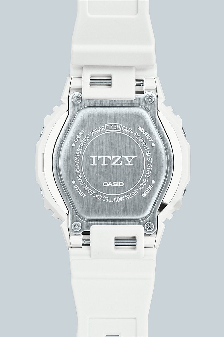「ITZY」コラボレーションモデルGMA-P2100IT-7AJR 楽天市場】G-SHOCK コンパクトサイズ ITZY コラボレーション