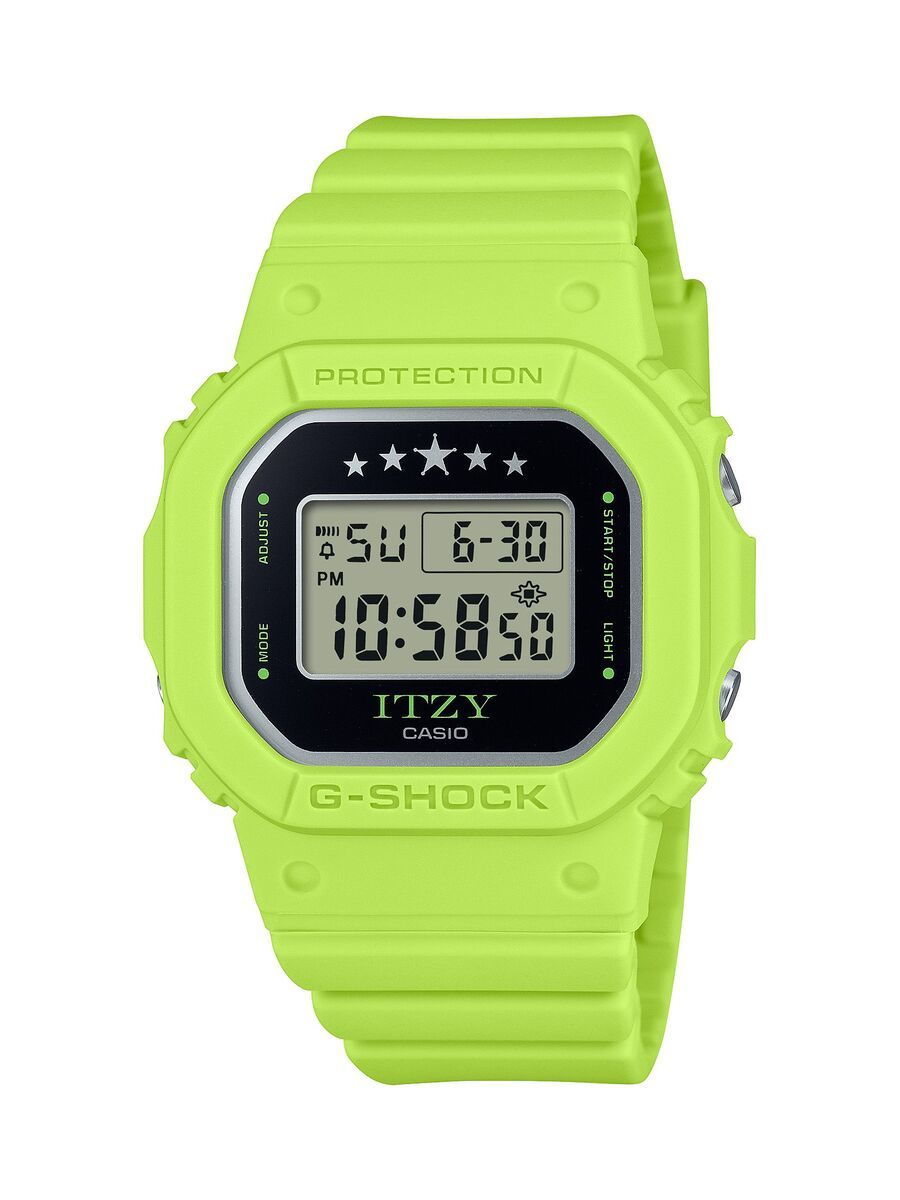 G-SHOCK イルカ クジラ 2024年モデル　GMD-W5601K-7JR CASIO G-SHOCK GMD-W5601K-7JR ミッドサイズ イルカ・クジラ