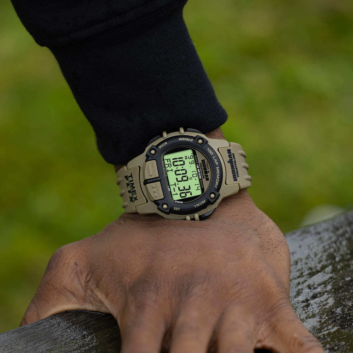 限定品　タイメックス　TIMEX 80　グローインザダーク　TW2Y02600 タイメックス T80 グローインザダーク オール蓄光素材 日本限定