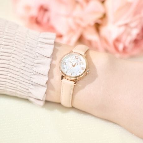 [^:SKR24P-PK-J]V[ÝwSAKURA TIMExɂȂŁAbjɃTN̉Ԃт̃fUC{܂BbԂނсẢԂт炪킢炵܂BԂǂݎ₷悤A60tBCfbNXɂ̓NX^8Ύ{A茳̓ɍ킹߂܂BsNx[WU[͔Ȃ݂ǂAił炩͋Co܂BTCYsv̂߁Av[gɂ߂łBۏ؏ɂĕۏ؏͂グؖƍĕۊǂĂ܂悤肢܂BC̍ۂ́Aۏ؏Ƃグؖ킹ĂoB