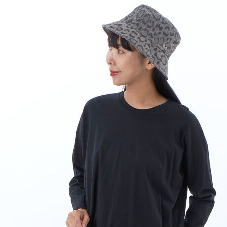 [^:4AS 14429-01]yuhzK[[Ń}eBNBق̂tF~jȐE̒ɂA bNTuJ`[̔MXsbgfUĆANY t@bVEɂďɎhIȑ݂A Bꖳ̓ƓȐEςĂ܂ByizCeAt@ubN̂悤ȃgȃWK[h̃oPbgnbgBԂ₷VvȌ^ɎdグĂ܂B􂢂łAłɓ銾~߃e[vɂ̓t@f[V̉ꂪ₷RہEhLfނgpATCY\łB