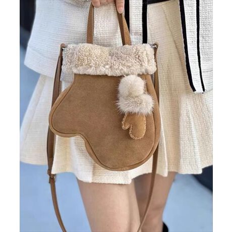 fB[X {A V_[obOEobOitiFV_[XgbvAL[z_[j2WAY MITTEN BAGH~R[f̃ANZgɃ~g~jobO܂Ń~ĝ悤ȁAƂtH͂2WAYobOFashionable designEV_[RtEL[z_[tƂ܂ł̂oɕ֗߃~jobOTuobOƂĎg~jobOBX}znJ`AŒKvȂ̂Đgyɉ߂܂BOE߉\V_[xgׂ߂̌RŃAE^[̏ォ|ĂɂBŎĂxgŒ߉\H~[h܂鍇灕v[h{A܂Ԃă{AfUCŋGߊ̂X^COɁBƓfUC̃L[z_[tӂӂ̃t@[{{iXJ^CvŒE\ȃL[z_[BobOɂ̓L[z_[pDJtBgo₷ntVbNȃw{[̗ntBꂪCɂȂƂAƐ@AԂĂ̂ꂪ₷pɂ܂B\ SIZE \cF26cmF22cm}`F7cm荂F10cmxgSiߋ܂ށjF98-114cmeʁF4LdʁF182gӎXł͎vTCYfڂĂ܂B\߂܂BîF͎Be̊AfBXvC̔FȂǂɂƑ̈Ⴂ邱Ƃ܂B@\߂܂B[^:bag318]