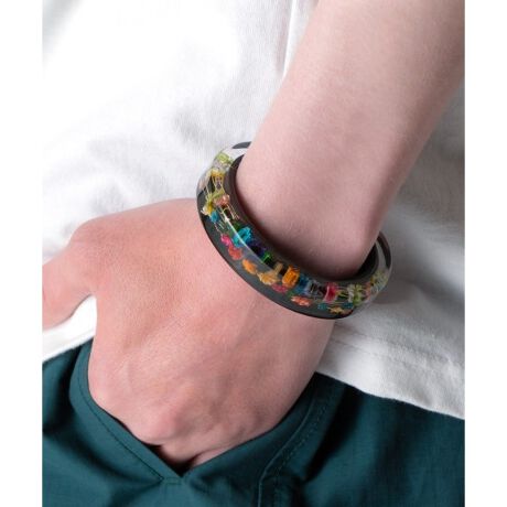 AZFlower Plate BangleFƂǂ̃hCt[ŃR[eBOoOłB}`zF̉ԂP_P_Ƃŕ{Ȃł͂̎ԉɂƋZpdˍ킹ACełBx[X̓ubNzFȂ̂ŔhɂȂ肷Alۂ͋Ĉ܂܃X^C̃ANZgƂĎANZT[łB摜̏i̓TvłBۂ̏iƂ͐FAdlAHATCYAfޓ኱قȂꍇ܂B[^:01201300003]