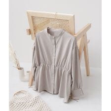 ツーハッチ(tu-hacci)の水陸両用ラッシュガードノーカラーシャツ