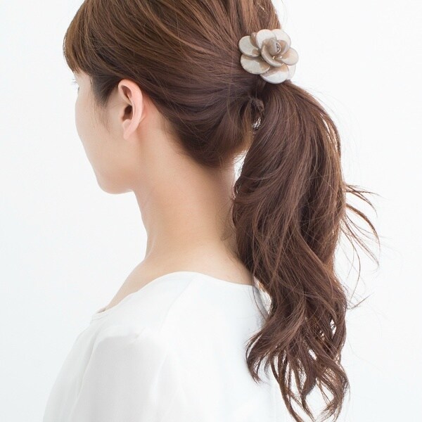 お花見うさちゃん六角形レジンヘアゴム ポニーフック変更可能。