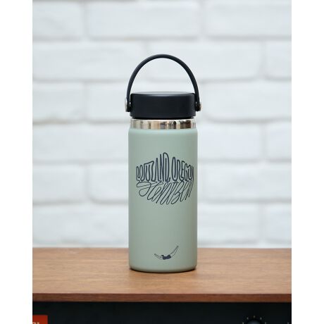 [^:405R4020]AJ̃XeX{guhHydro Flask̕ʒOtBbNfUCi[hOd열hƂ̃R{[VBJANTZEÑSPLAYFULɍĂ܂BVѐSAj킸ɈfUCłByHydro FlaskzAJEISBxhŒafMgу{guhB{inCȂǂłjŔIlCւA2017Nɓ{㗤BDꂽ@\ƃfUCŁÃAX[g|\lɈĂ܂BvX`bN팸Ly[Hydro FlaskinChtXNjƎɓWJTXeiuȎgsĂBӎ90M̂ȂłBɓxɔMt͓̂̈͂߁AJ̉t̕oƂ₯ǂ̌ƂȂ܂B^т̍ۂ́ARh߂ɊSɂӂ߁A{̂𗧂ĂԂłgpB׋ۂ̔ɐBŒɗ}邽߁AȂǂ̓◣HAʏ`AʓA̗tAX`AyHi𒷎ԓȂłBhCACXAt̒f͐΂ɓȂłBH@AH튣@AⓀɂgpȂłBY_ɑΉĂ郂f́uGROWLERv݂̂ƂȂ܂Bf̎gp͂TBYbgɂĎdl⃍SȂǂقȂꍇ܂BƎgp@gpn߂O͖{̂悭򂵂ĂB̍ۂ́A2t̏d܂ʂܓgpB𗎂Ƃɂ͈ӒЂuĂBꍇ́A_炩uVX|WgpĂB͏\ɂA悭ĂB{̂̔jh߁AK􂢂ĂBY܁Af܂ރN[i[⌤ܓ̐܂͎gȂłBA܂͗␅Ŗ{̂\MA\₷鎖߂܂B