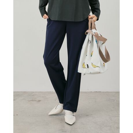 [^:401RC701]ԐlC̒悭ƂXpcłB[ŏiȌƊ炩ȔG̃|`fނgpBLSgŃEGXgXbLĂ܂Bfނ̃gbvX(^ԁF401RC300)ZbgAbv߁B܂ACh^Cvpc(^ԁF401RC700)܂BGHGro(kg|CO2e/)F8.800