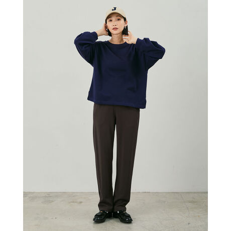 [^:401RC701]ԐlC̒悭ƂXpcłB[ŏiȌƊ炩ȔG̃|`fނgpBLSgŃEGXgXbLĂ܂Bfނ̃gbvX(^ԁF401RC300)ZbgAbv߁B܂ACh^Cvpc(^ԁF401RC700)܂BGHGro(kg|CO2e/)F8.800