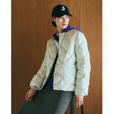 【リサイクルダウン】軽量ダウンジャケット