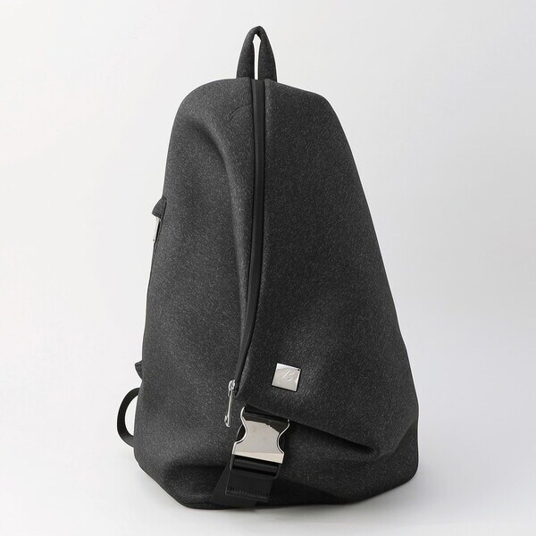 ネオプレンアシンメトリー リュック | ベータ・メン(BMEN) | マルイ