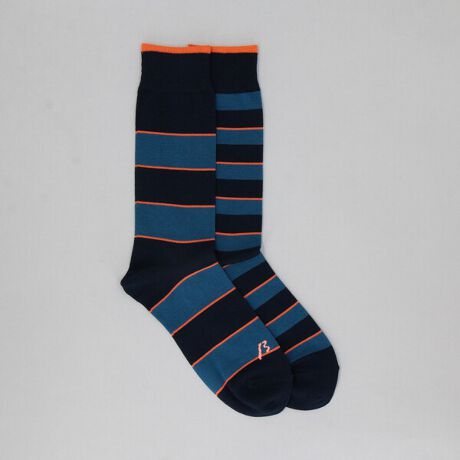 [^ԁF27-54QK03-205]x[^ӂ̕ϑfUC̃N[\bNXłBẼ{[_[sb`̈ႤJtȃfUCɂȂĂ܂BACR̃}[N͂̂킢炵FgpĂ܂B\tgȗSn͉ʂ̃x[VbN\bNXłB