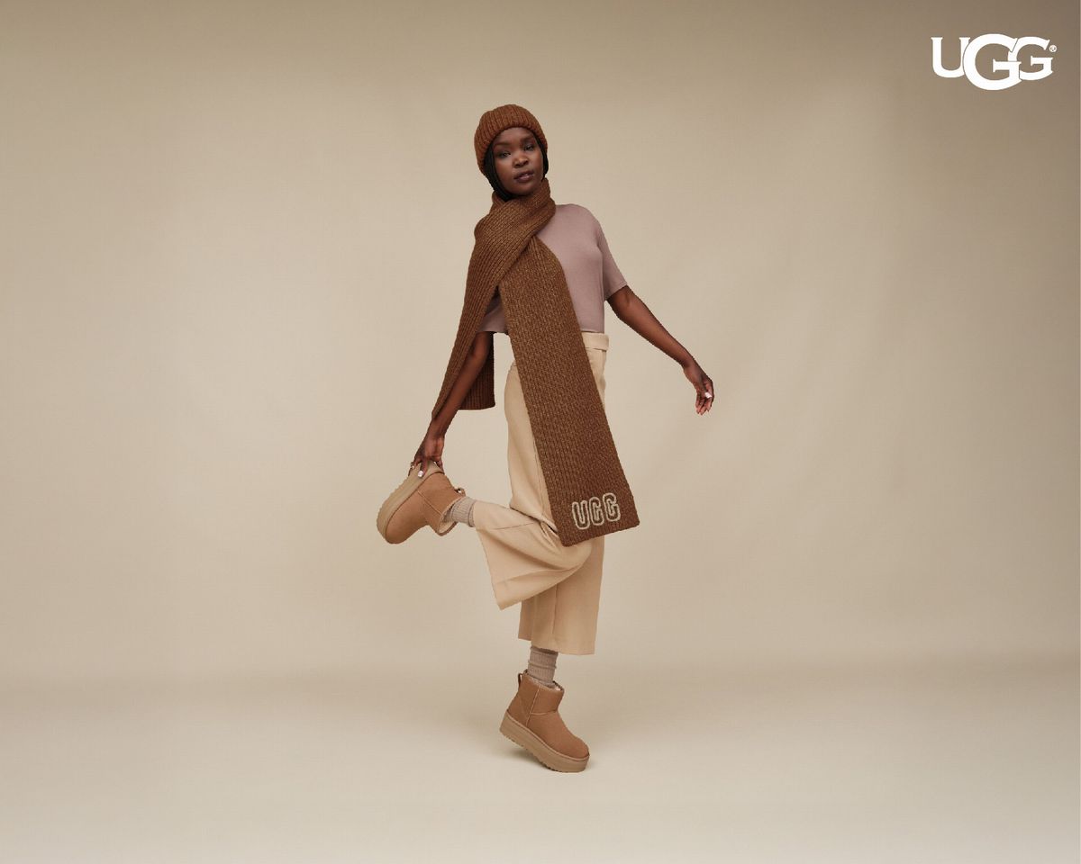UGG クラシックミニ　プラットフォーム　７ 楽天市場】お得な割引クーポン発行中!!【送料無料 アグ