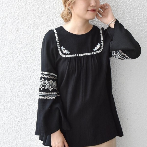 SHIPS any 刺繍　ステッチ　フレアスリーブ　ブラウス SHIPS any:〈ウォッシャブル〉ブランケット ステッチ フレア