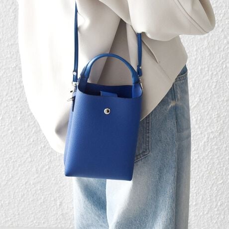 [^ԁF720040046]y25AWzVF̃sNAu[oIRpNgȃTCY炵~jV_[obOIO\ȃV_[t2WAYobOBJɂ̓}OlbgtĂAɂ͎d؂̂ŃRpNgȂpQB}`tĂ̂ŁAzX}[gtHȂǂ̎[ɂ֗łBW[◷sȂǂ̃TuobOƂĂ͂ACobOƂĂԈႢȂ̃ACełBipׂɁAAeV^OEl[KmF̏Ap͂舵BOł̎Be摜́A̓ŐFقȂČꍇ܂Bi̐F́AX^WIł̏ڍ׉摜QƂB摜̏i̓TvłBۂ̏iƎdlAHATCY኱قȂꍇ܂B