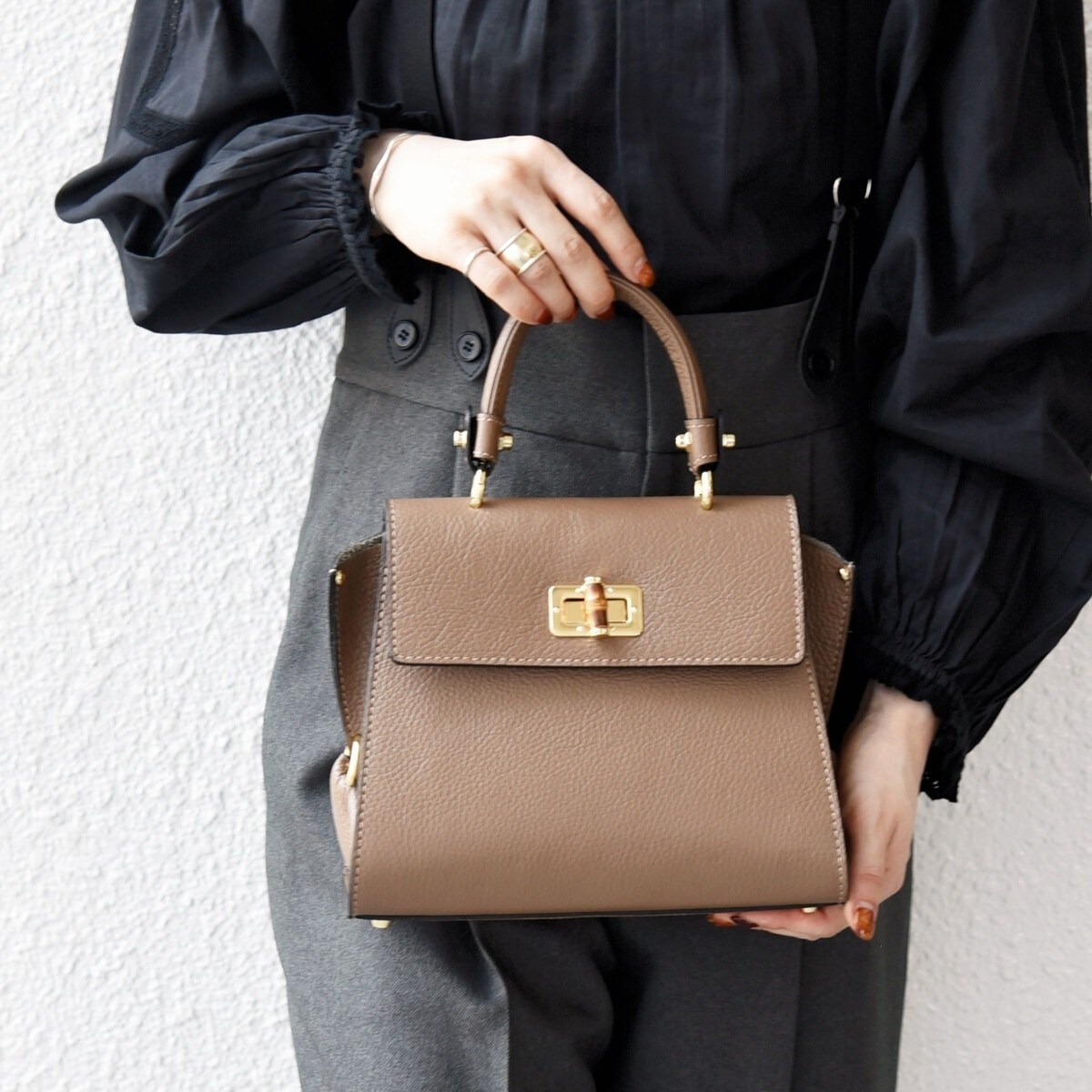 美品 MARCO BIANCHINI フラップ ショルダーバッグ 追加》MARCO BIANCHINI/マルコ・ビアンキーニ レザーフラップBAG