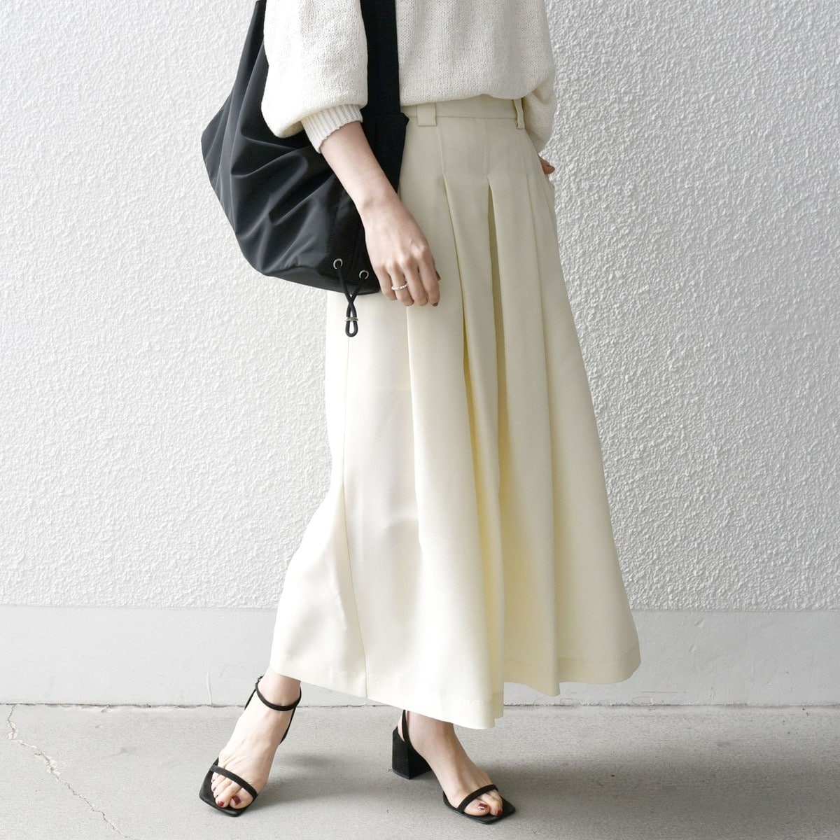 レディース ターンバックハイウエストキュロットパンツ off-white S